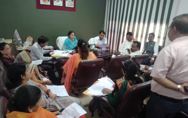 महापौर परिषद की बैठक, जल कर राशि बढ़ाई गई