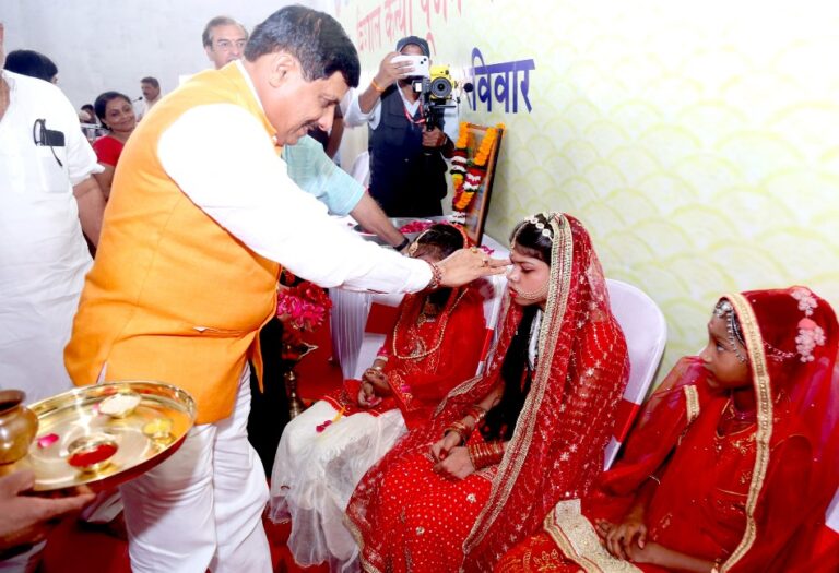 कन्या-पूजन मातृ-शक्ति की आराधना का प्रतीक: मुख्यमंत्री डॉ. यादव