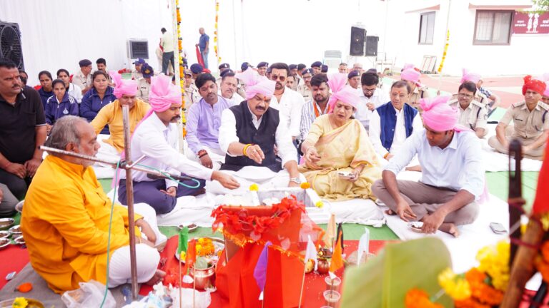 शस्त्रों की पूजा हमें धर्म ,कर्म और कर्तव्यों का बोध कराती है: मंत्री गोविंद सिंह राजपूत