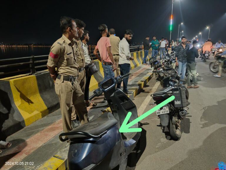 सागर में देर रात बस स्टैंड आया युवक नही पहुंचा घर, कॉरिडोर पर गाड़ी खड़ी पाई गई