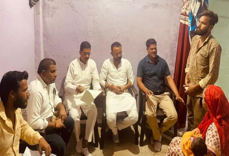 BMC में प्रसूता की मौत का मामला, पूर्व मंत्री समेत अन्य नेतागण पहुँचे परिवार के पास