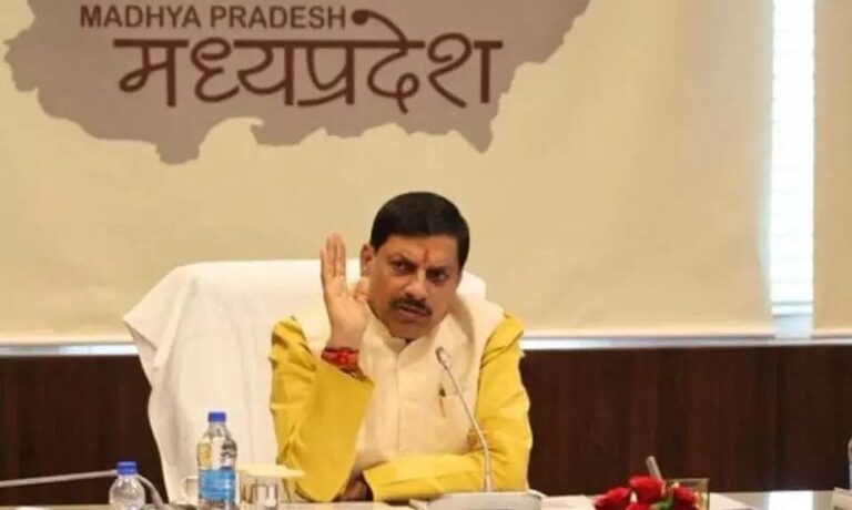 श्रीमद् भगवद गीता को आचरण और व्यवहार में धारण कर सन्मार्ग पर चलते हुए प्राप्त की जा सकती है सफलता : मुख्यमंत्री डॉ. यादव