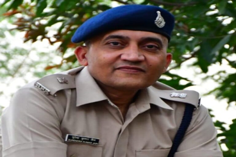 सागर निवासी पुलिस अधीक्षक सुरेंद्र जैन को केंद्रीय गृह मंत्रालय द्वारा उत्कृष्ट पदक से नवाजा गया