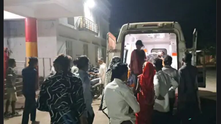 खुरई में तेज रफ्तार बाइक की टक्कर से गर्भवती महिला गंभीर रूप से घायल