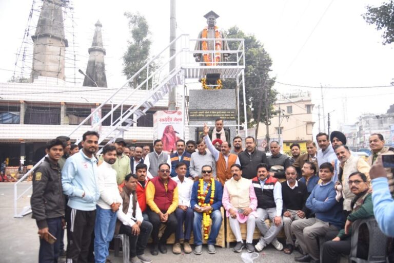 आज मैं जो भी हूं डाॅ. गौर के व्यक्तित्व प्रेरणा से हूं- गोविंद नामदेव