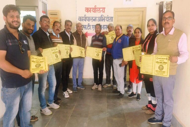 सागर में विद्युत कर्मचारी महासंघ ने चलाया श्रमिक संपर्क अभियान