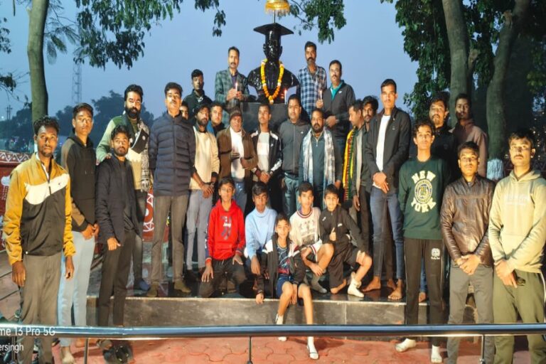 डॉ गौर की पुण्यतिथि पर करणी सेना ने दी उन्हें श्रंद्धाजलि