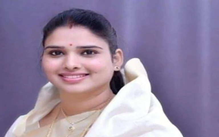 विधायक निर्मला सप्रे के विरुद्ध लगाई गई याचिका पर नोटिस जारी