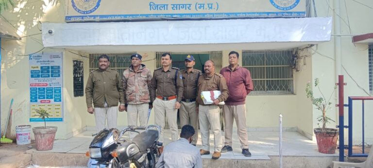 मोतीनगर पुलिस ने मुखबिर की सूचना पर पकड़ा वाहन चोर, चोरी की बाइक बरामद