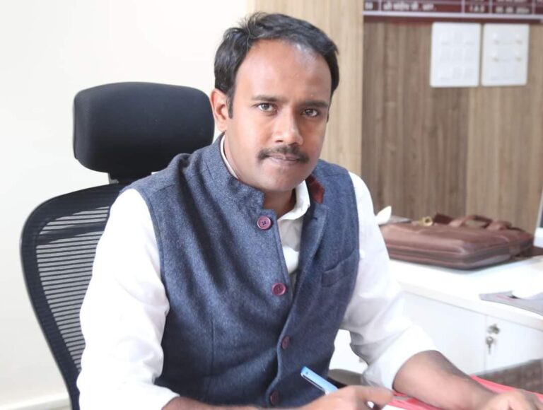 पूरे मनोयोग से करें परीक्षा की तैयारी,कठिनाई पर करें कंट्रोल रूम से संपर्क – कलेक्टर  संदीप जी आर