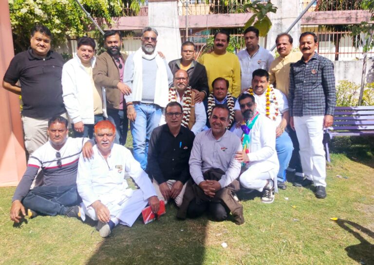 झूलेलाल मंदिर ट्रस्ट के चुनाव सम्पन्न, निर्वाचित पदाधिकारियों का सम्मान हुआ