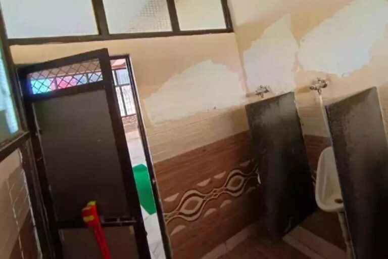 सागर में स्कूली छात्रा के साथ बाथरूम में छेड़खानी, चिल्लाने पर दीवाल फांदकर भागा आरोपी