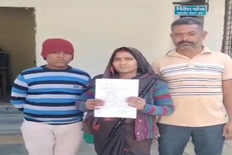 महिला ने लगाया ज्वेलर्स पर धोखाधड़ी का आरोप, शिकायत