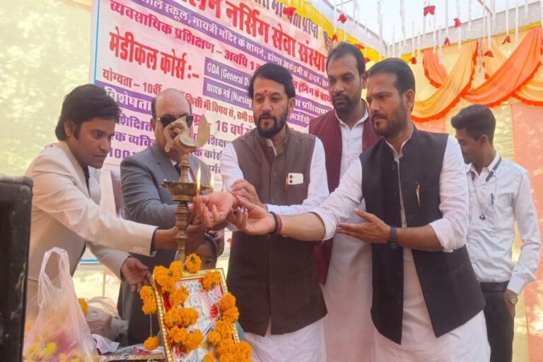 निगमाध्यक्ष और जिला भाजपा अध्यक्ष ने शाओलिन नर्सिग़ सेवा संस्थान का उद्घाटन किया