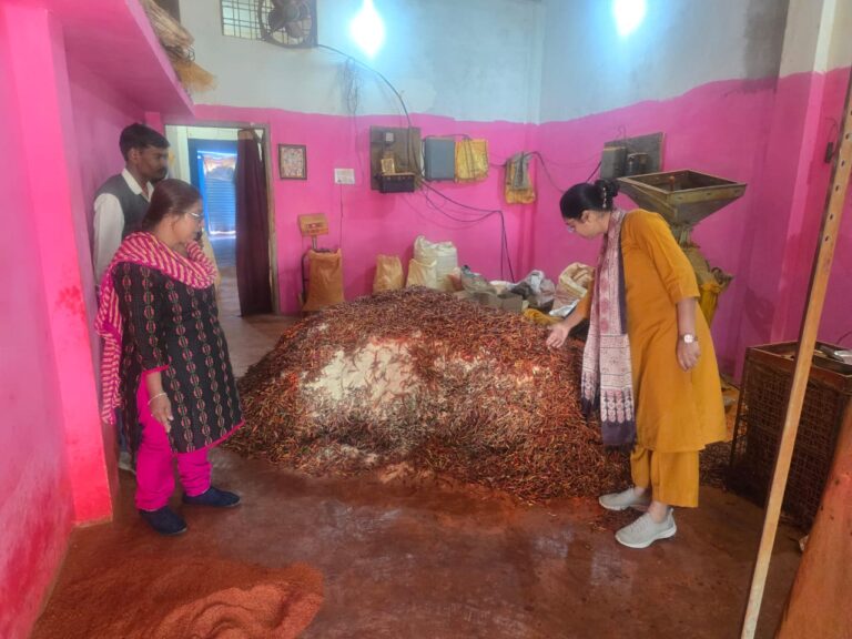 मिलावट के विरूद्ध खाद्य सुरक्षा प्रशासन एवं राजस्व विभाग द्वारा की गई संयुक्त कार्यवाही