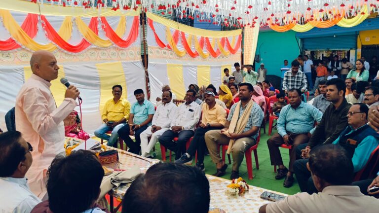 विधायक लारिया ने नपा मकरोनिया अंतर्गत 17.38 लाख रु.के विकास कार्यों का किया भूमिपूजन