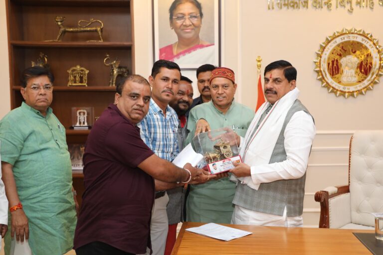 जनहितैषी बजट के लिए भोपाल पहुंचकर सीएम का आभार जताया