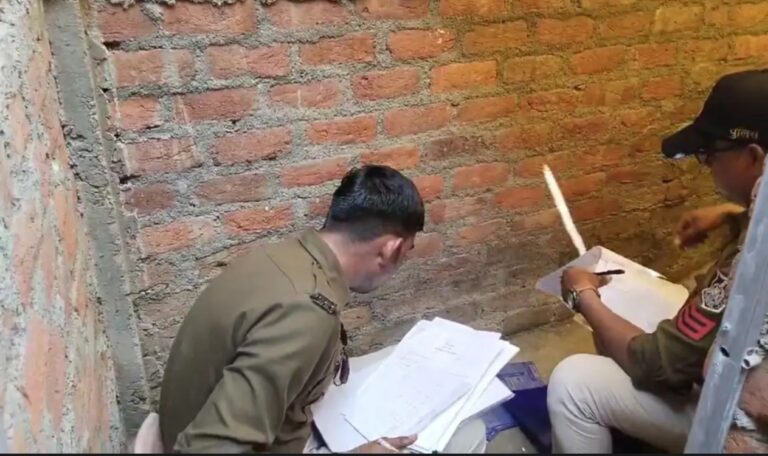 युवक ने फांसी लगाकर की आत्महत्या, पारिवारिक विवाद आ रहा सामने