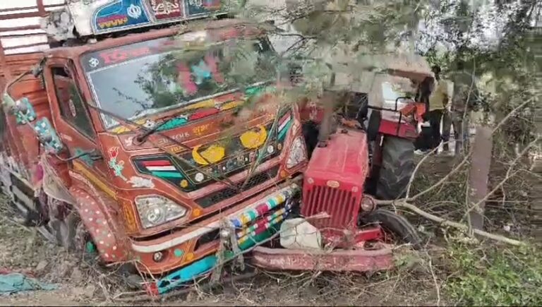 सानौधा में दर्दनाक सड़क हादसा: ट्रक-ट्रैक्टर की टक्कर में बाइक सवार दंपती की मौत