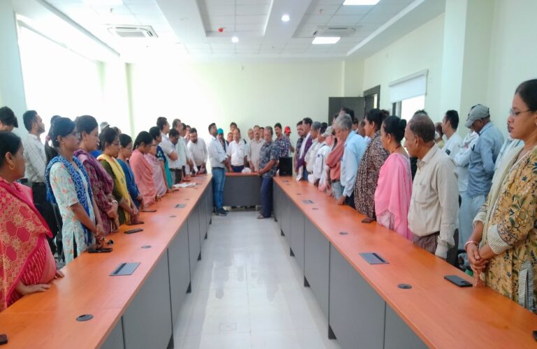 नगर निगम कर्मचारी संघ ने पहलगाम आतंकवादी हमले में शहीद हुए लोगों को श्रद्धांजलि दी