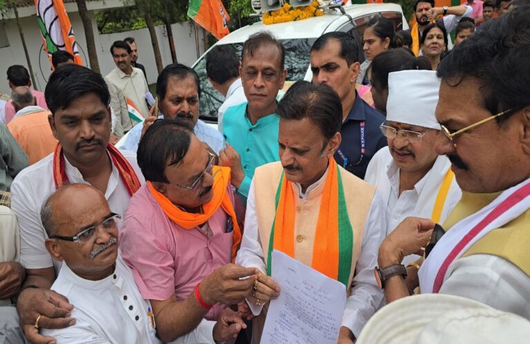 सागर के प्रमुख चौराहा पर लगेगी कलम दवात की प्रतिमा, डिप्टी सीएम राजेंद्र शुक्ल ने की घोषणा