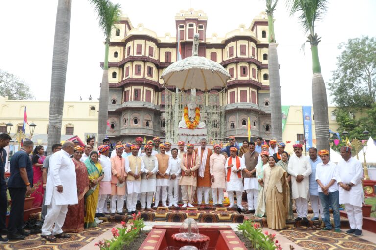 देवी अहिल्याबाई होल्कर की 300वीं जयंती पर ऐतिहासिक कैबिनेट बैठक: राजवाड़ा में सजा ‘मोहन सरकार का दरबार