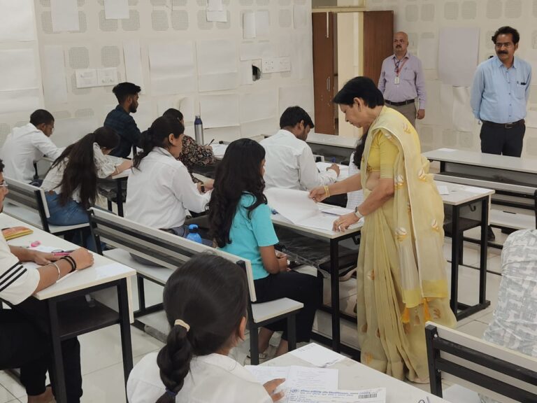 डॉ. हरीसिंह गौर विश्वविद्यालय में एनईपी सीबीसीएस की सेमेस्टर परीक्षाएं जारी