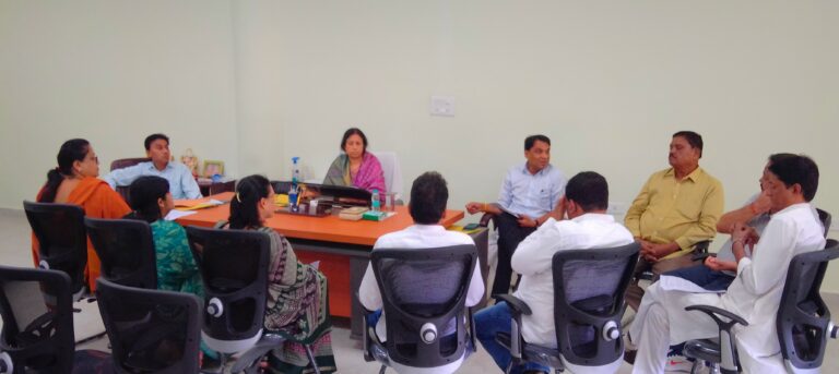 महापौर की अध्यक्षता में महापौर परिषद की बैठक सम्पन्न