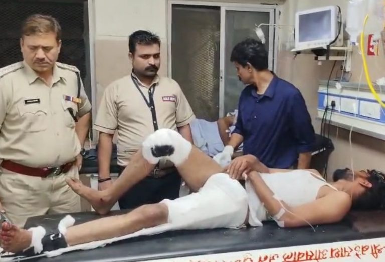 सावन यात्रा में बड़ा हादसा : आयशर वाहन ने कांवड़ियों को रौंदा, एक की मौत, छह घायल