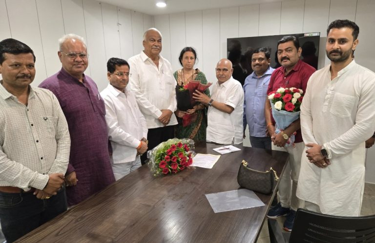 सागर महापौर और एमआईसी सदस्यों ने की भाजपा प्रदेशाध्यक्ष से मुलाकात कर चर्चा की