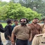 सागर में कॉन्‍वेंट स्कूल में “सिंधी” को अलग धर्म बताया, हिंदू संगठनों का उग्र प्रदर्शन
