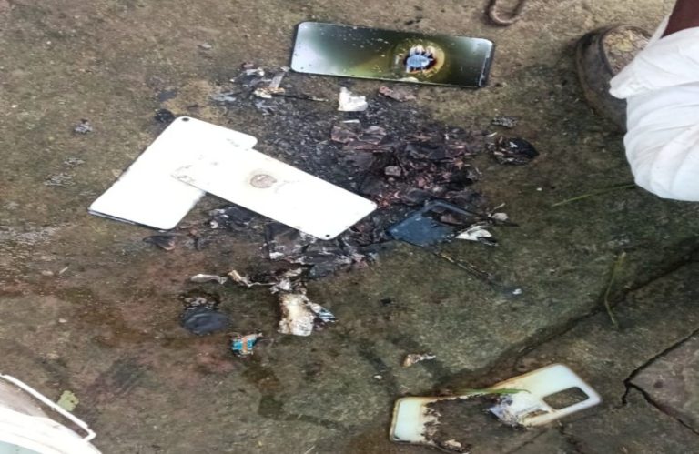 सागर में OPPO कंपनी का मोबाइल फटा, पुर्जा पुर्जा जल गया