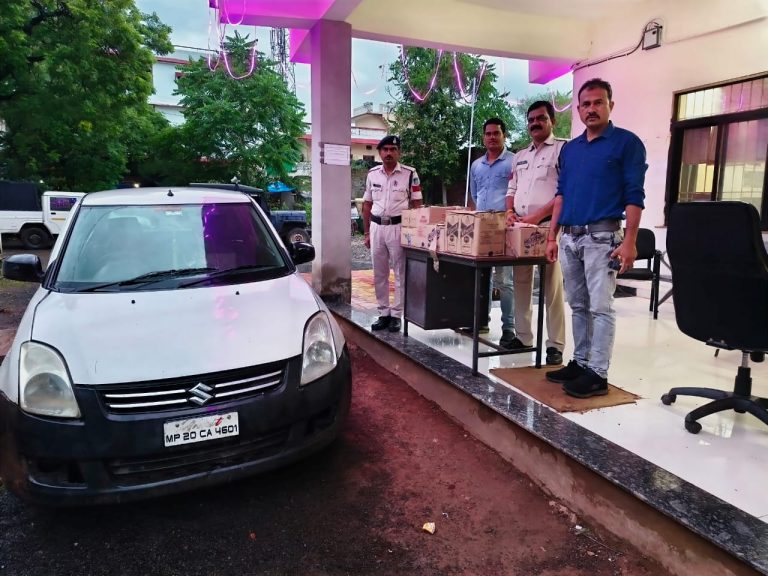 सागर पुलिस ने 54 लीटर अंग्रेजी शराब सहित कार जप्त, एक आरोपी गिरफ्तार