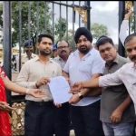 सागर में पटवारी संघ ने सौपा प्रमुख सचिव राजस्व के नाम कलेक्टर को ज्ञापन, हड़ताल पर जाने की चेतावनी दी