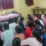 कलेक्टर के निर्देश पर संयुक्त कलेक्टर ने किया शासकीय कन्या छात्रावास का निरीक्षण