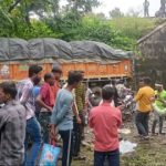सागर में रेलवे फाटक बंद, पुलिया पर फंसा ट्राला, 16 घंटे ठप रहा यातायात