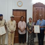Sagar: हैदराबाद से प्रशिक्षण लेकर सागर पहुँचे पुलिसकर्मियों को आईजी हिमानी खन्ना ने किया सम्मानित