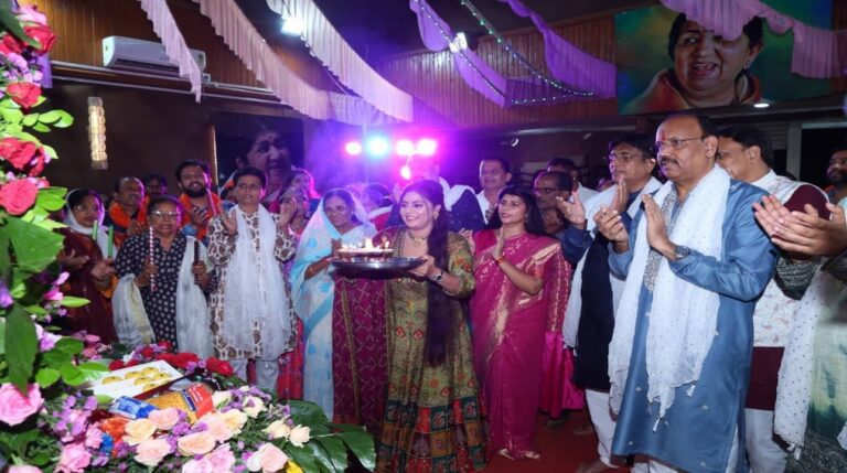 MP: स्टेट प्रेस क्लब में शक्ति और भक्ति का गरबा आयोजन