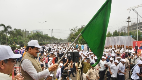 मुख्यमंत्री डॉ. यादव ने रन फॉर साइबर अवेयरनेस को झंडी दिखाकर किया रवाना