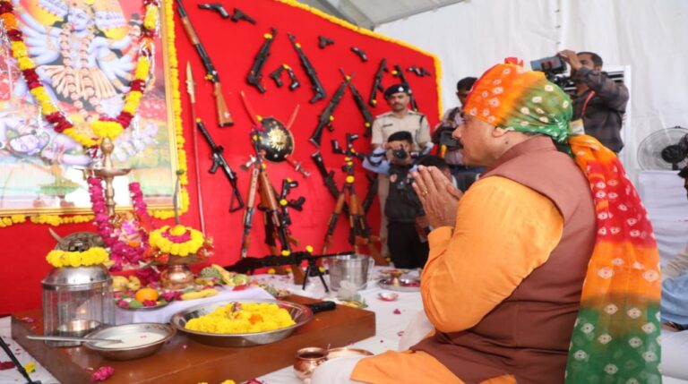 रावण दहन के साथ शस्त्रों का भी व्यापक रूप से हो पूजन : मुख्यमंत्री डॉ. यादव