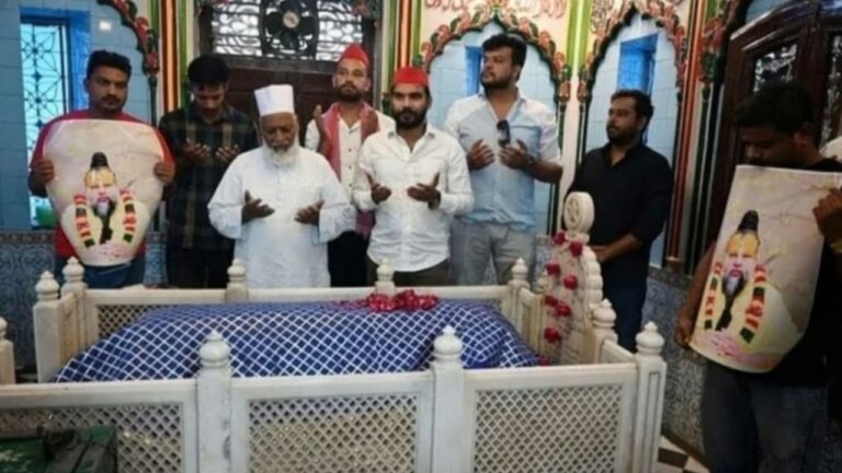 संत प्रेमानंद महराज के मुसलमान भी हैं मुरीद, माँग रहें दुआं