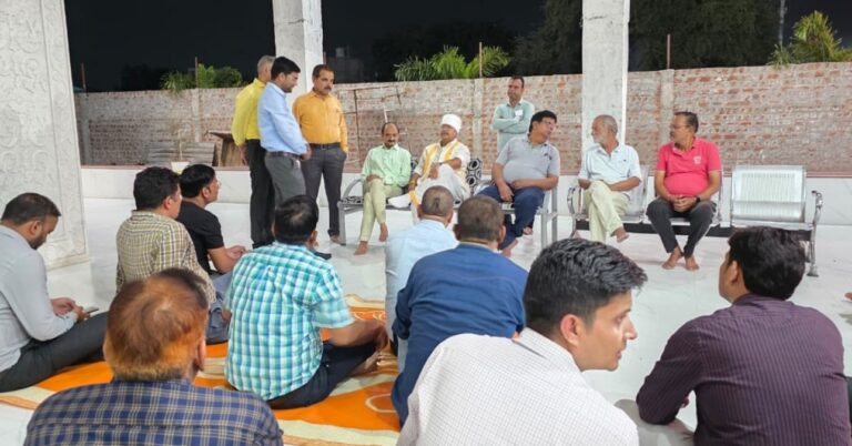 कॉलोनी में चोरी की घटना के बाद विधायक जैन ने किया निरीक्षण, निवासियों से की बातचीत, पुलिस को  कड़े निर्देश