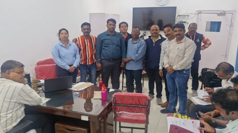 डाक अधीक्षक कार्यालय पर EOW की बड़ी कार्रवाई