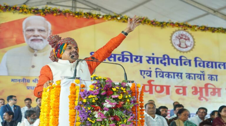 बुन्देलखंड के हर खेत को मिलेगा केन-बेतवा लिंक परियोजना से पानी- मुख्यमंत्री