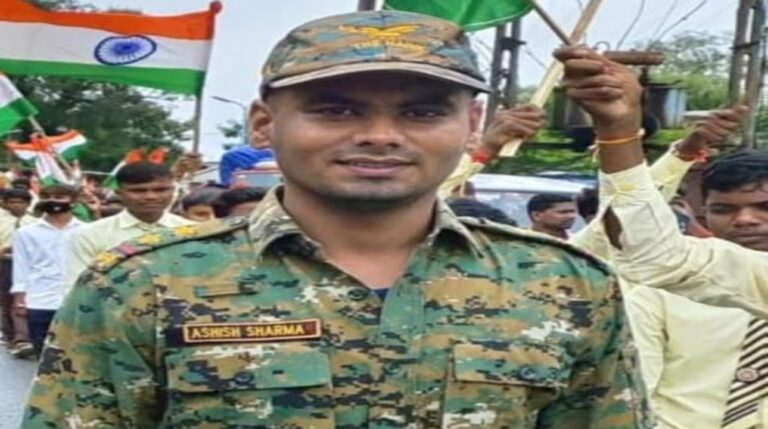 MP: हाकफोर्स और नक्सलियों के बीच मुठभेड़ में इंस्पेक्टर आशीष शर्मा हुए शहीद