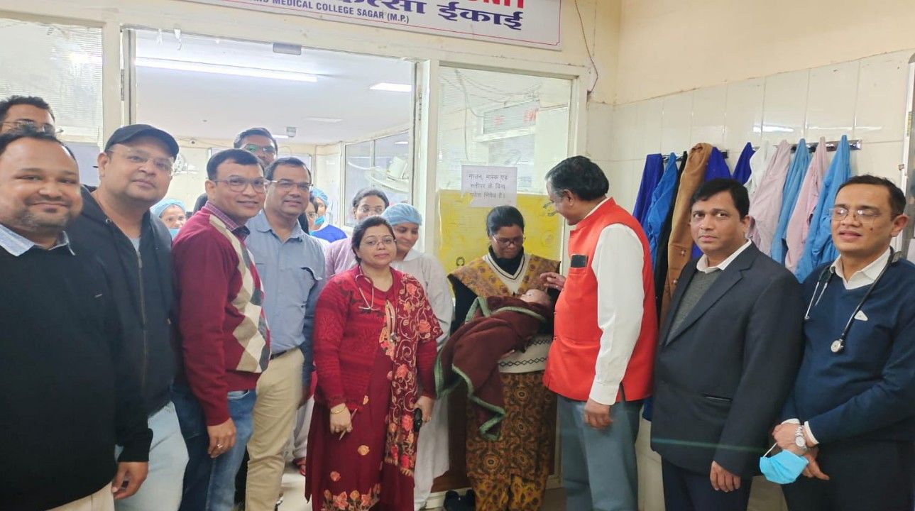 थैले में मिली बच्ची अब पूरी तरह स्वस्थ, मासूम धड़कनों को BMC के डॉक्टर्स और नर्स की ममता ने दिया नया जीवन