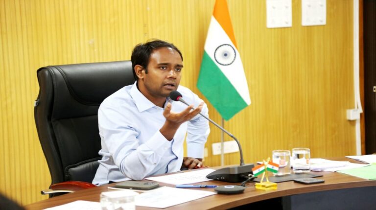 झूठी व आदतन शिकायतकर्ताओं की पहचान हेतु विभागों को निर्देश जारी