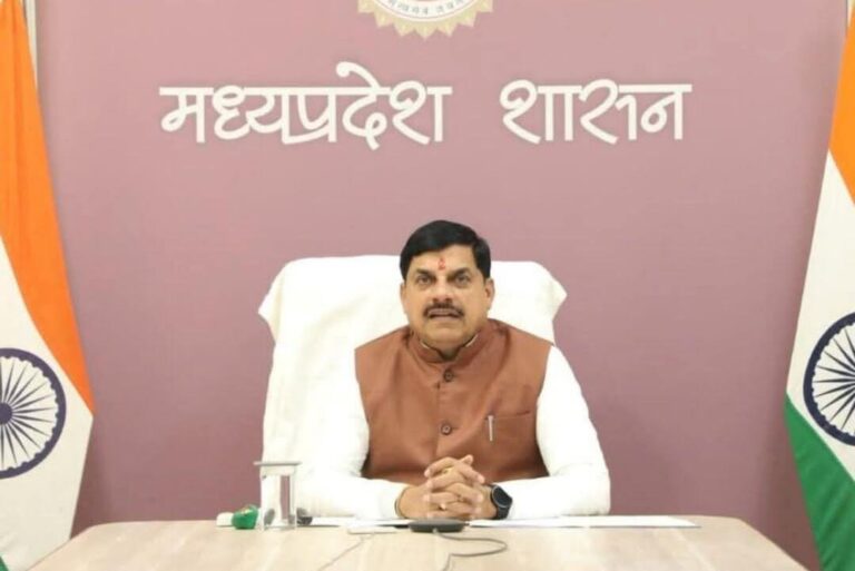 MP नक्सलवाद से मुक्त, बालाघाट में आखिरी दो नक्सलियों का आत्मसमर्पण,सीएम डॉ. मोहन यादव बोले लाल सलाम को अंतिम विदाई