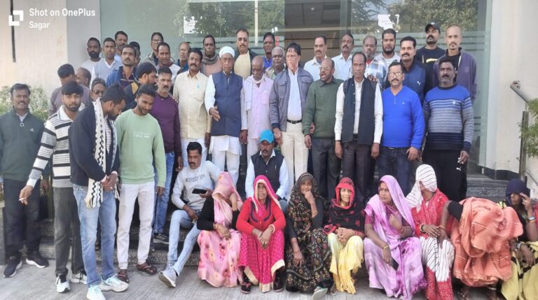 संयुक्त सफाई कर्मचारी मोर्चा ने शासन प्रशासन को सौपा 7 सूत्रीय माँगे का ज्ञापन