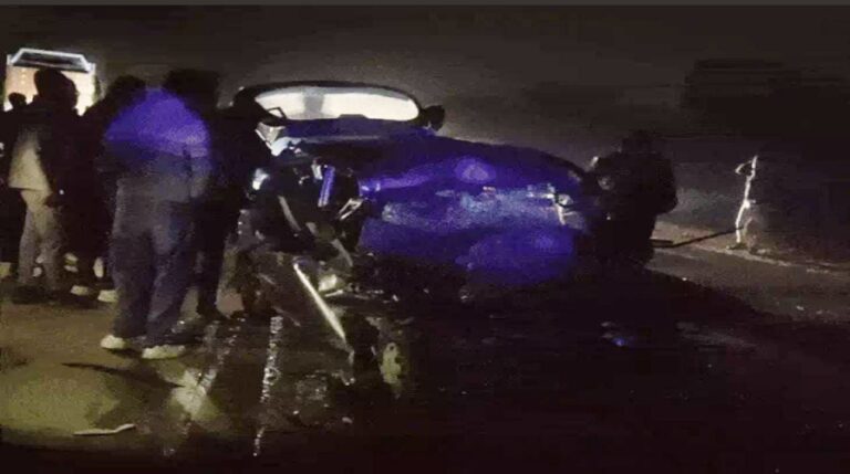 ससुराल से बहन को लेने जा रहे कार सवारों को ट्रक ने मारी टक्कर, पाँच की चली गयी जान